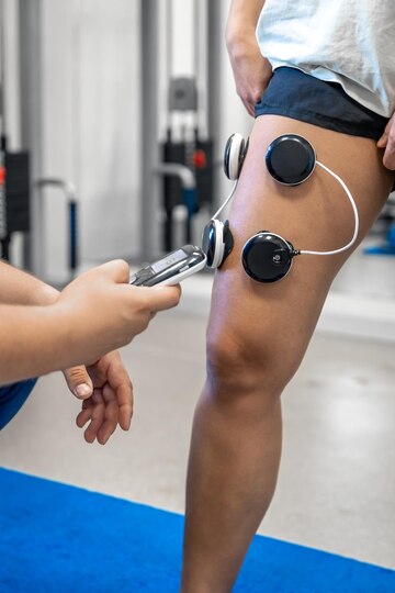 procedure-myostimulation-legs-woman_169016-43199
